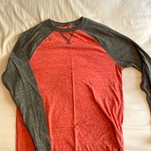 Long sleeve t-shirt